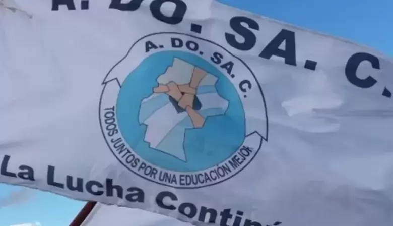 Docentes de Santa Cruz ratifican paro de 48 horas pese a la conciliación obligatoria